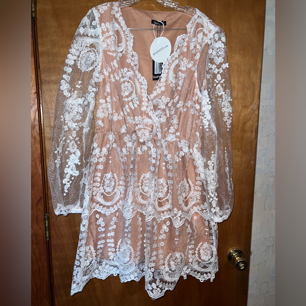 BooHoo NWT Plus Lace Plunge White Skater Dress